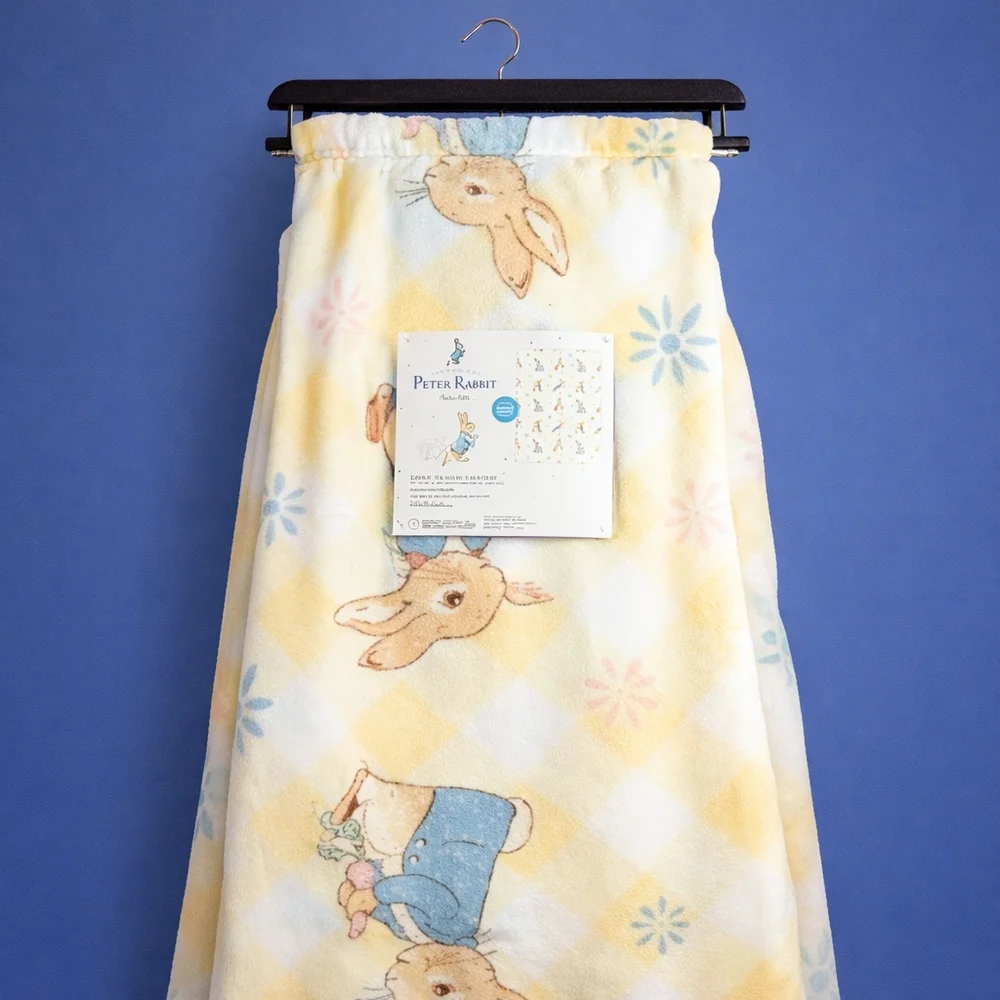 Peter Rabbit Cream Yellow Bunny Soft Plush Springtime Throw Blanket New w/ Tags